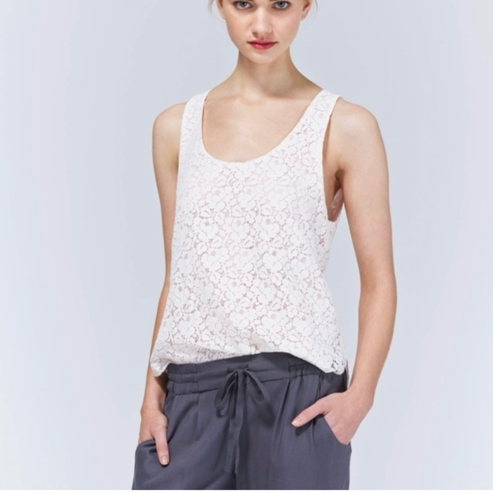 Talula Aritzia Betty Lace Tank top in Blush pink